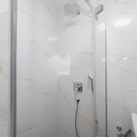 Veranda מאקרסקה